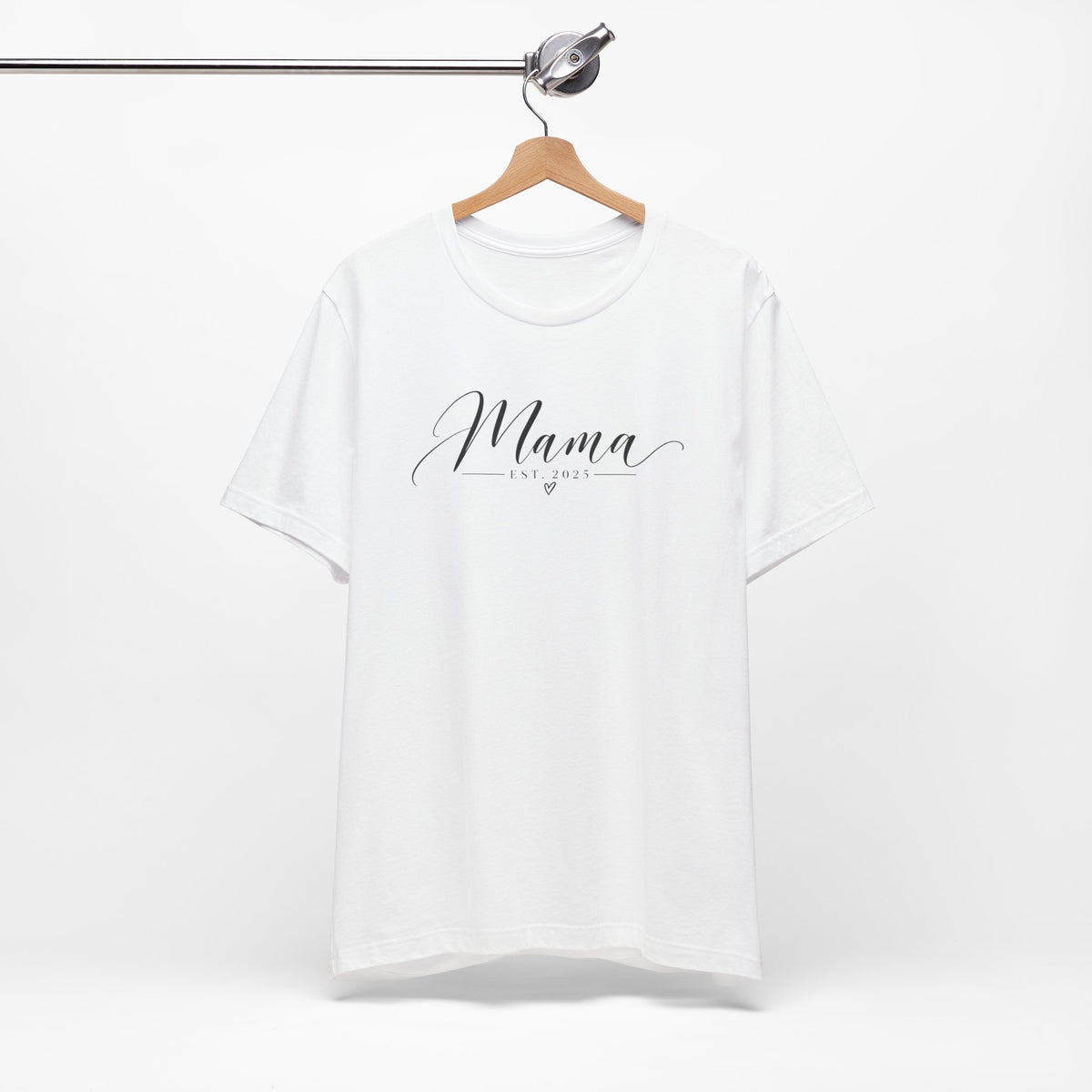 Mama Est. 2025 T-Shirt — Elegant Script Mama Tee