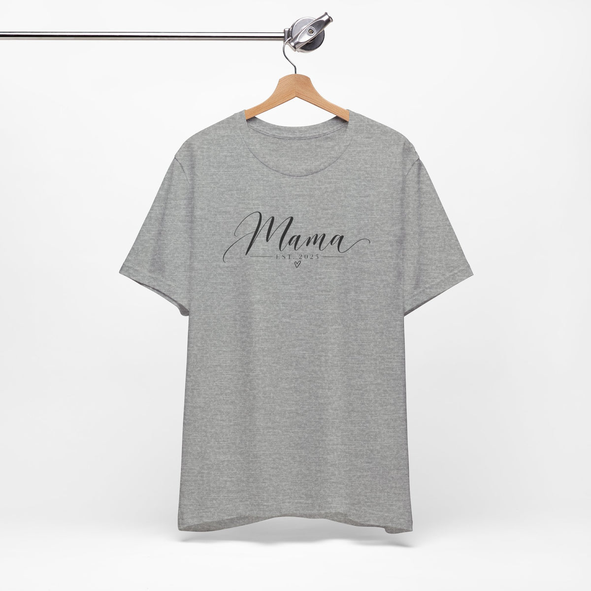 Mama Est. 2025 T-Shirt — Elegant Script Mama Tee